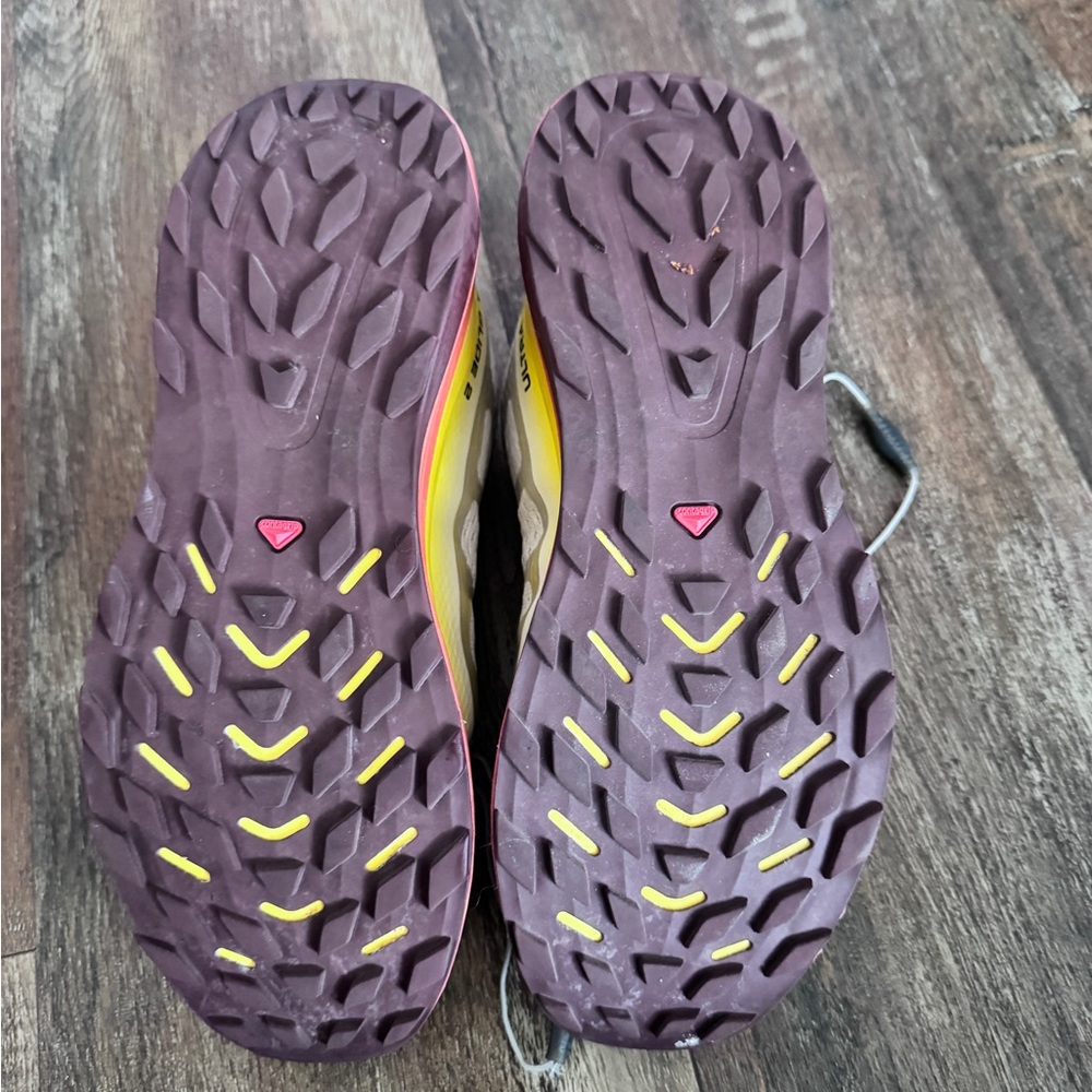 Salomon Ultra Glide 2 Quicklace Mesh Running Shoes Beige Yellow Red - Picture 3 of 3